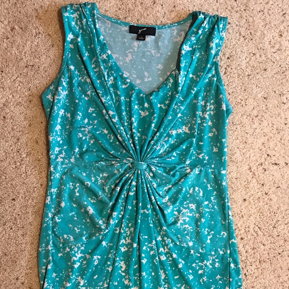 Sleeveless non iron blouse